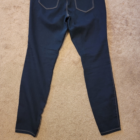 Womens Fashion To Figure skinnies - Picture 3 of 4